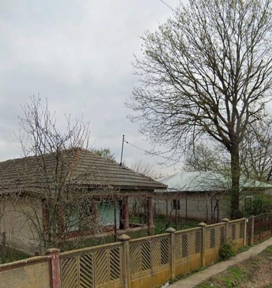 Casă cu 4 camere în Mihai Bravu