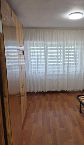 Apartament cu 2 camere decomandat în Popoveni