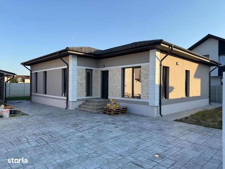 Casă cu 4 camere în Central