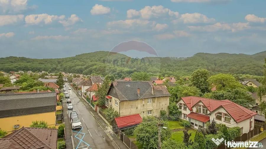Apartament cu 2 camere semidecomandat în Est