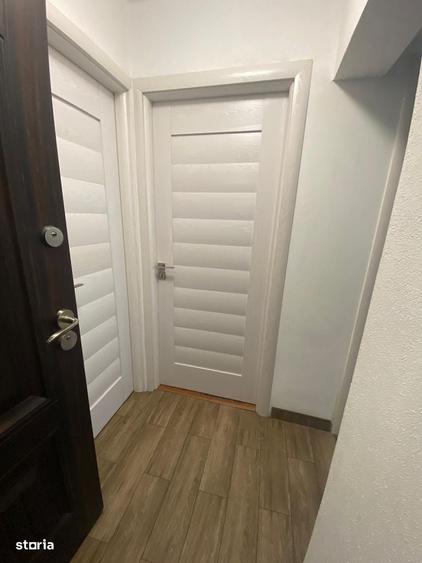 Apartament cu 3 camere în Micro 6
