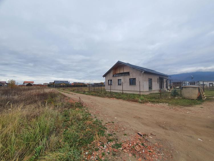Teren Construcții intravilan de 1022 mp, în Cristian