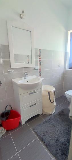 Apartament cu 3 camere decomandat în Bună Ziua