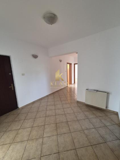 Apartament cu 4 camere decomandat în Herăstrău