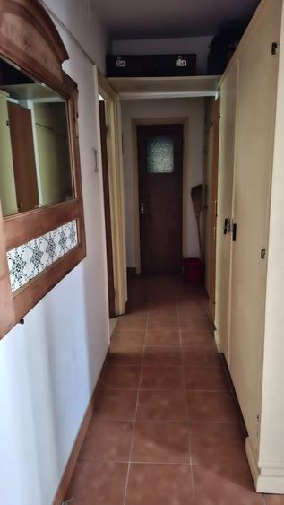 Apartament cu 4 camere decomandat în Berceni