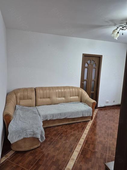 Apartament cu 2 camere decomandat în Colonești