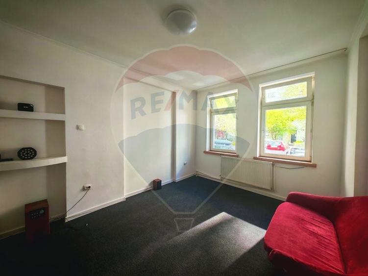 Apartament cu 2 camere nedecomandat în Turda