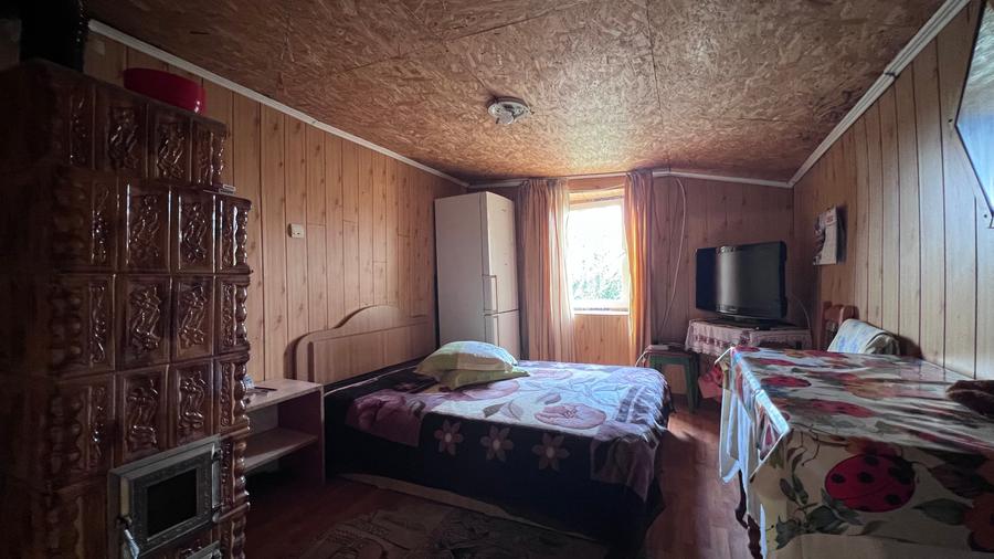 Casă individuală cu 4 camere cu Teren 2921 Mp în Olteni