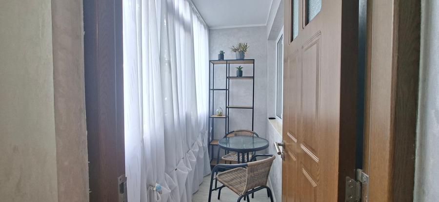 Apartament cu 2 camere semidecomandat în Micro 40