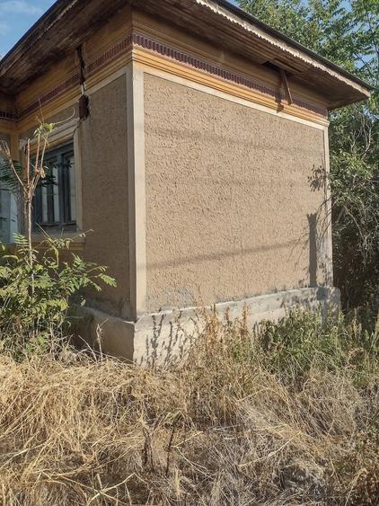 Casă cu Teren 1575 Mp în Siliștea