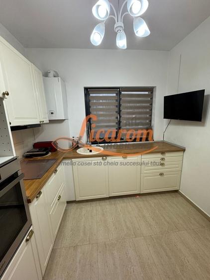 Duplex cu 4 camere cu Canalizare în Central
