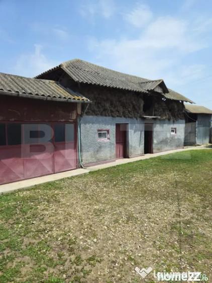 Casă cu 5 camere cu Teren 1400 Mp în Central