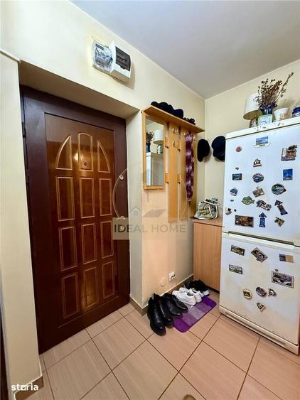 Garsonieră decomandată în Baza 3