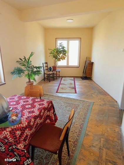 Apartament cu 2 camere decomandat în Romană