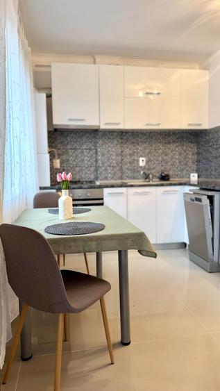 Apartament cu 2 camere semidecomandat în Florești