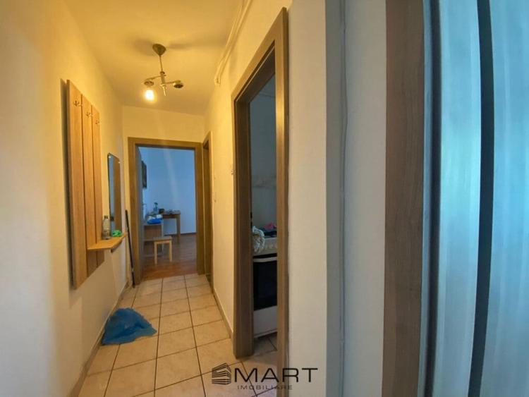 Apartament cu 3 camere nedecomandat în Mihai Viteazul