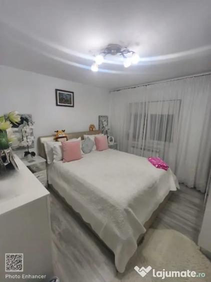 Apartament cu 2 camere decomandat în Siret