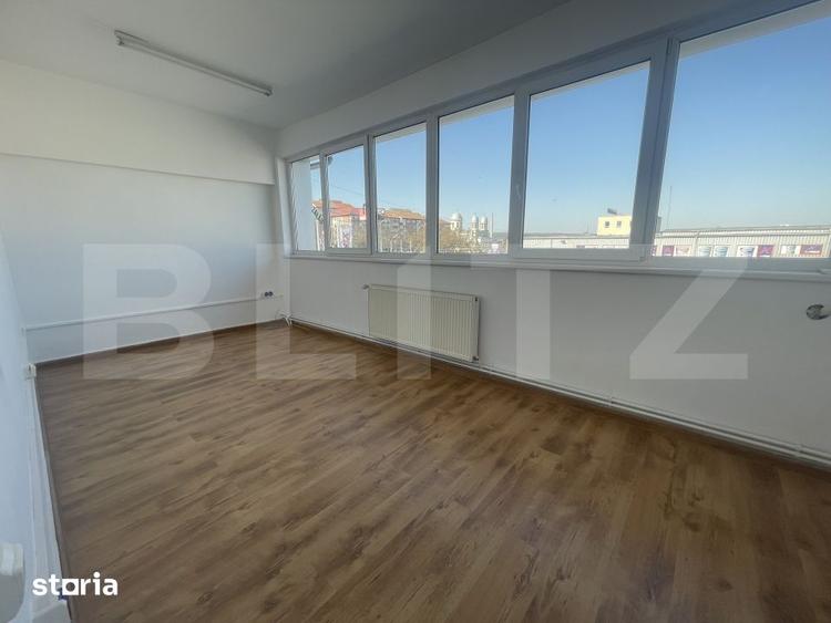 Spațiu comercial, de 36 mp, în Central
