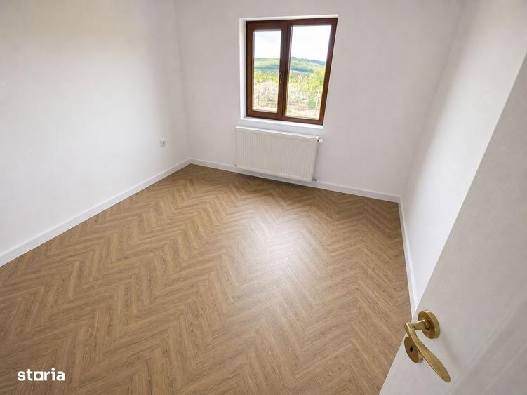 Casă cu 3 camere în Păcurari