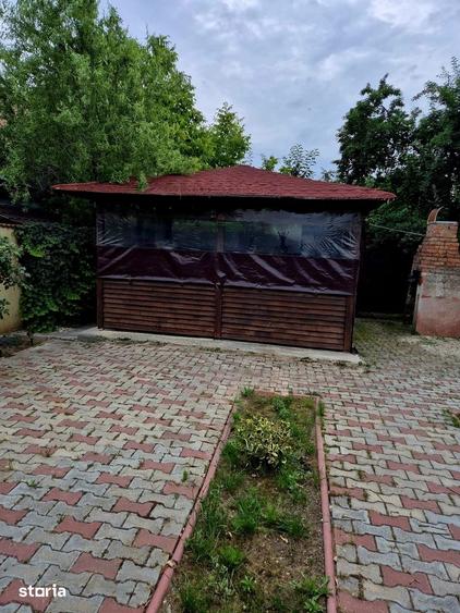 Casă cu 5 camere cu Teren 288 Mp în Central