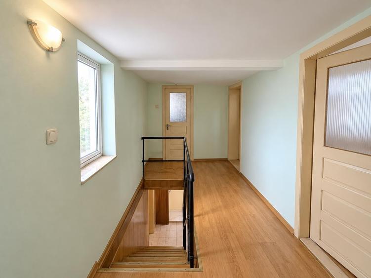 Casă individuală cu 4 camere cu Teren 600 Mp în Copou