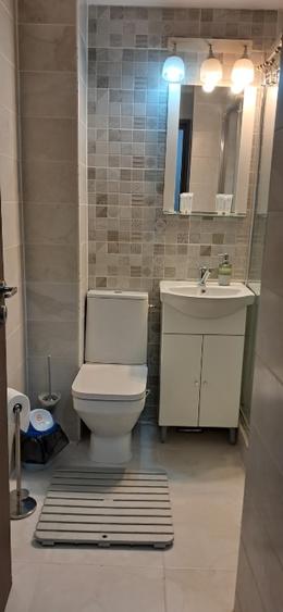 Apartament cu 2 camere decomandat, mobilat în Tomis Nord