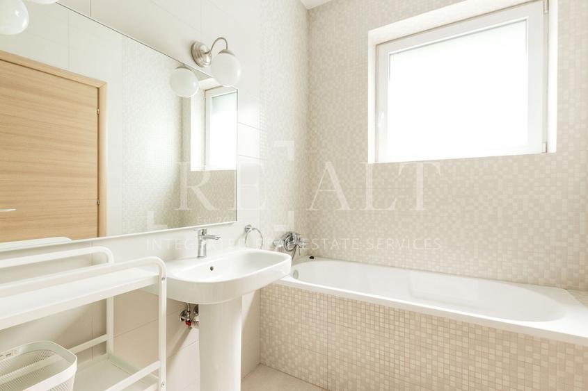 Apartament cu 3 camere decomandat, mobilat în Barbu Văcărescu
