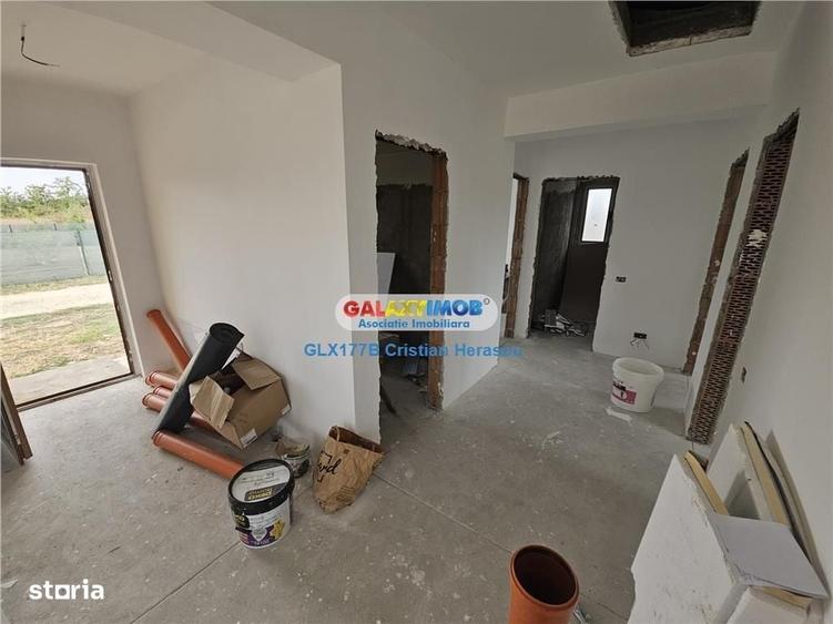 Casă cu 4 camere în Gulia
