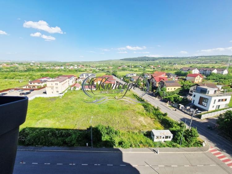 Apartament cu 2 camere semidecomandat, mobilat în Bună Ziua