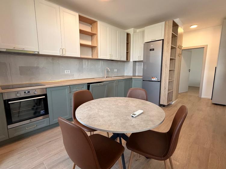 Apartament cu 2 camere decomandat în Torontalului