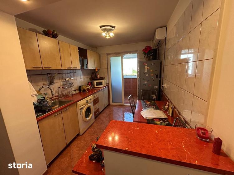 Apartament cu 3 camere decomandat în Sălăjan