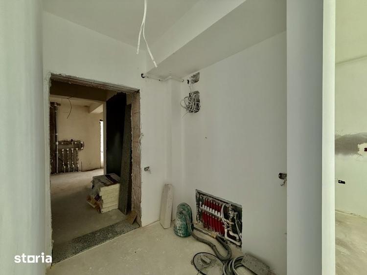 Apartament cu 3 camere decomandat în Ștefan cel Mare