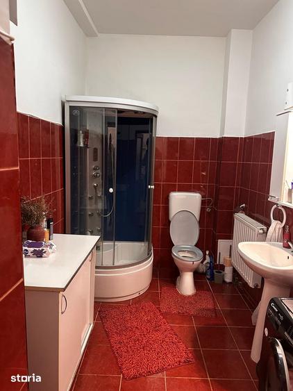 Casă cu 3 camere cu Teren 190 Mp în Central