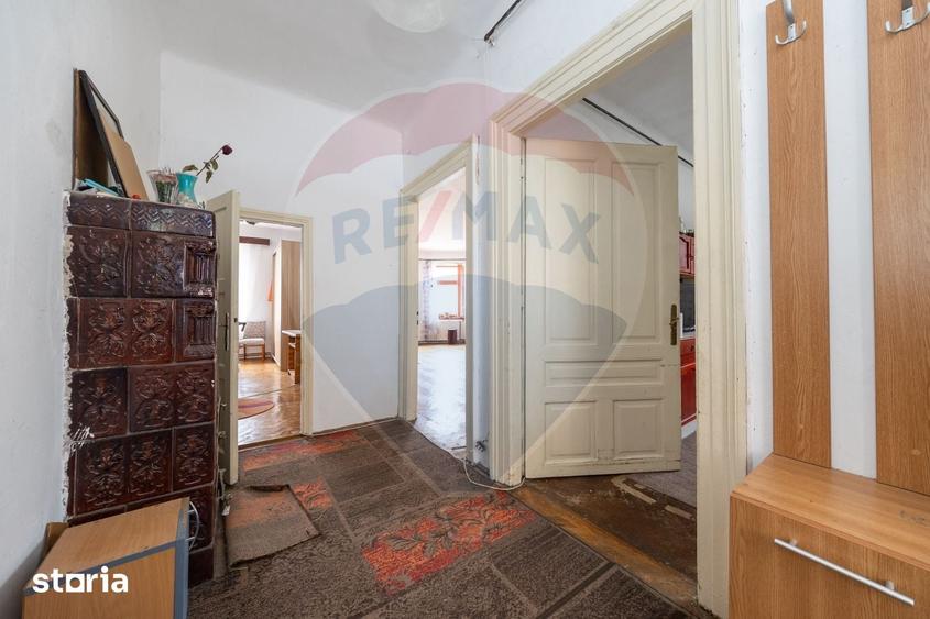 APARTAMENT 3 camere, Etaj 1, Str. Lunga nr 22, Brasov - 16
