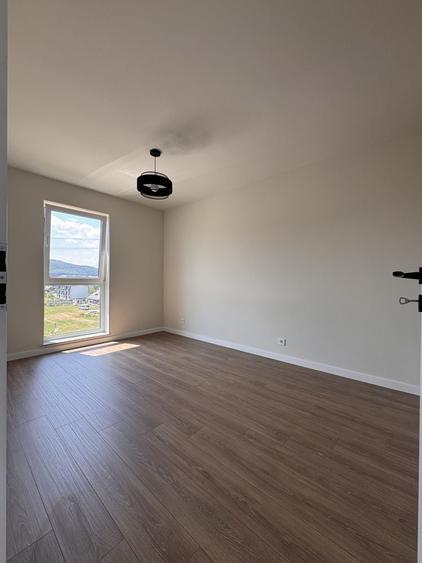 Apartament cu 2 camere semidecomandat în Florești
