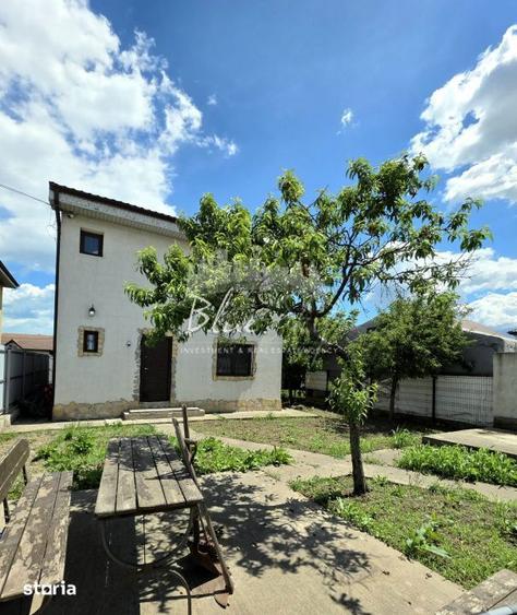 Casă cu 4 camere cu Teren 320 Mp în Lumina