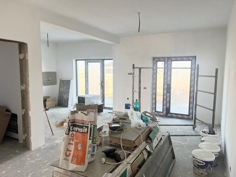 Duplex cu 3 camere cu Teren 277 Mp în Săcălaz