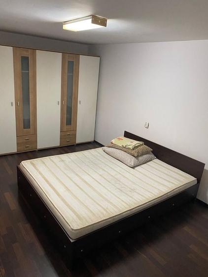 Apartament cu 3 camere în Zorilor