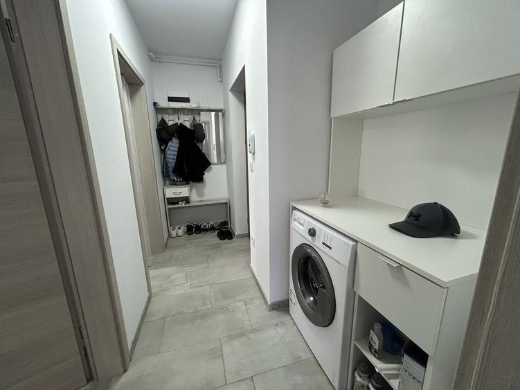 Garsonieră decomandată în Central