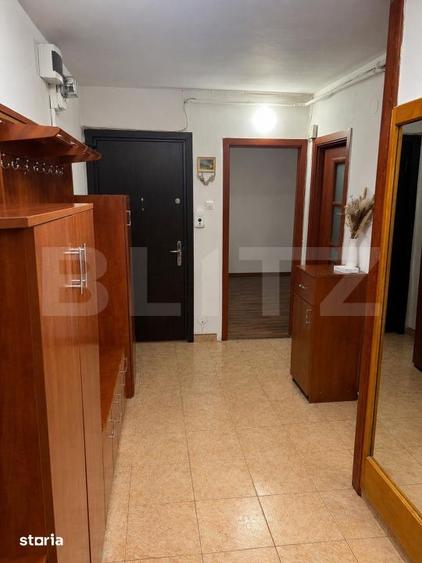Apartament cu 3 camere decomandat, mobilat în Centrul Istoric