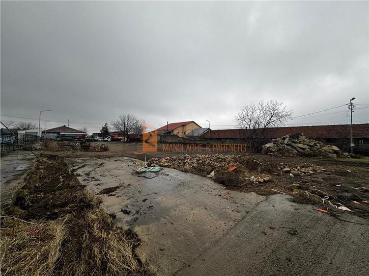 Spațiu industrial, de 140 mp, în Pietroasele