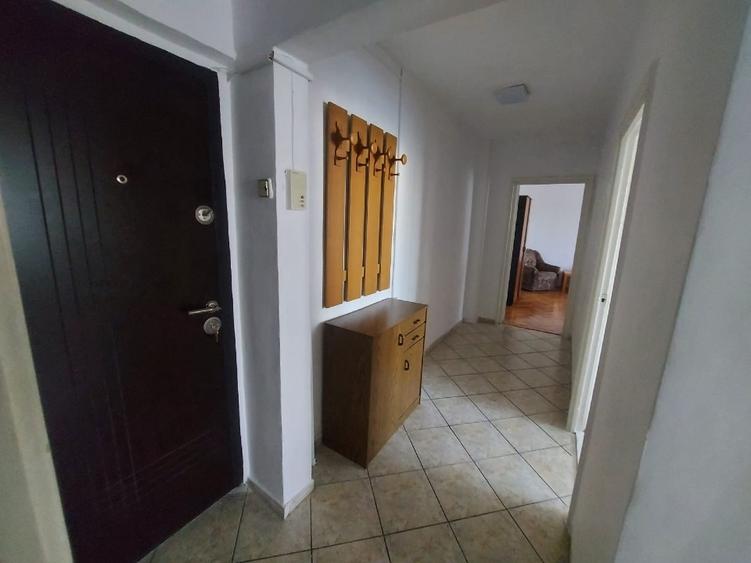 Apartament cu 2 camere decomandat, mobilat în Circumvalațiunii