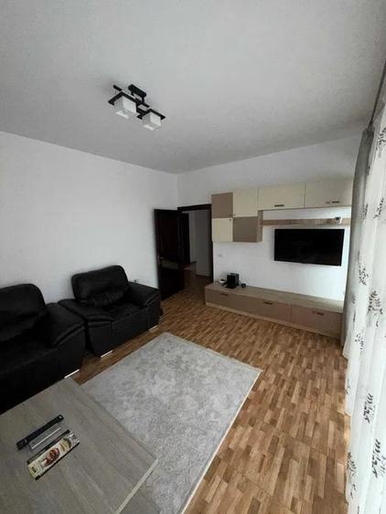 Apartament cu 2 camere decomandat, mobilat în Tomis Nord