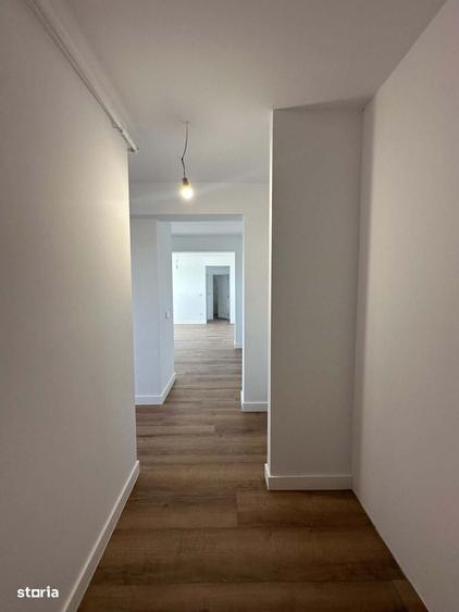 Apartament cu 3 camere decomandat în Carpați 2