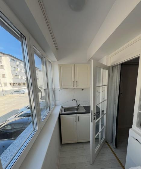 Apartament cu 3 camere decomandat în Valea Adâncă
