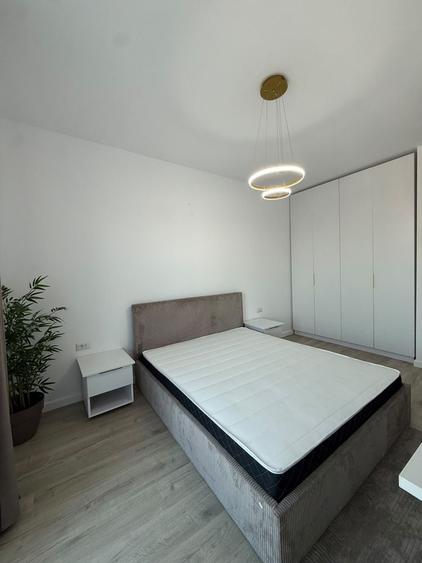 Apartament cu 2 camere decomandat în Exterior Vest