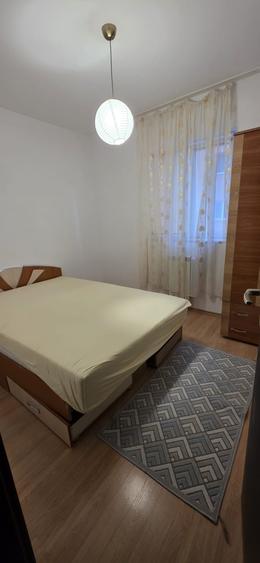Apartament cu 2 camere semidecomandat în Tătărași