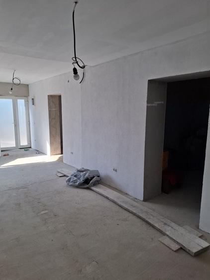 Casă cu 4 camere în Cicir