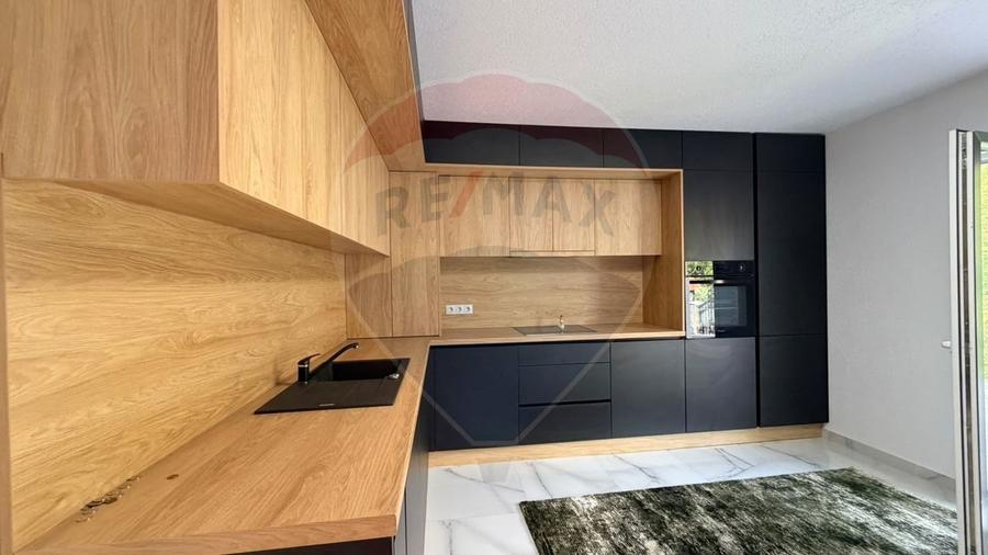 Casă individuală cu 3 camere cu Teren 430 Mp în Exterior Sud