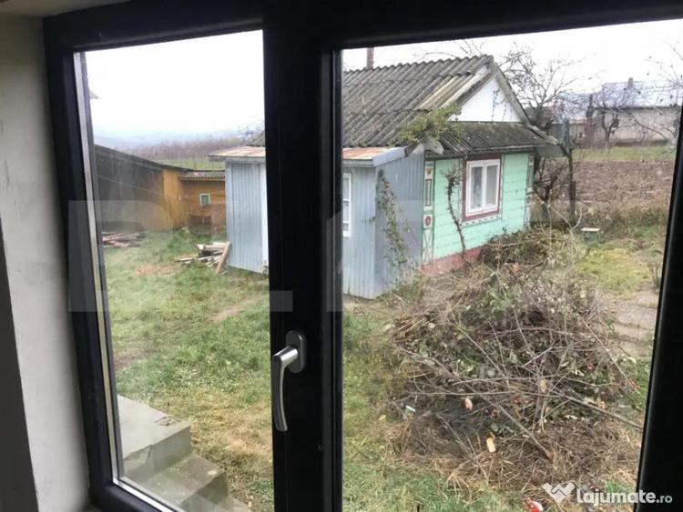 Casă cu 3 camere cu Teren 3400 Mp în Central